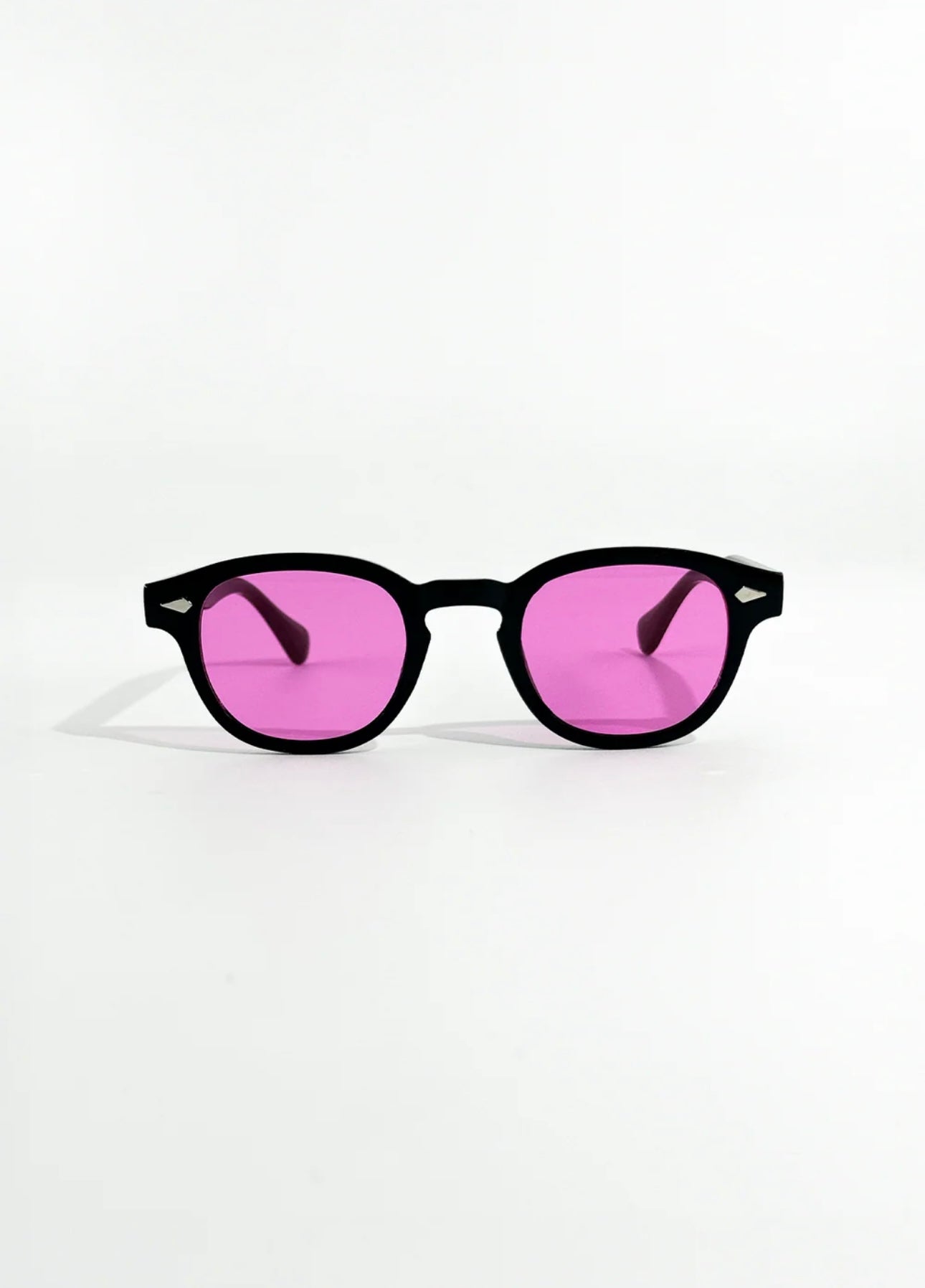 rose eyes